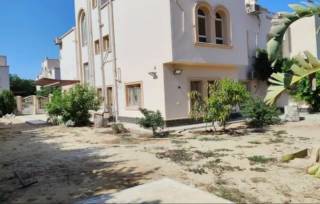 Luxury villa for sale 370m in Royal city compound
